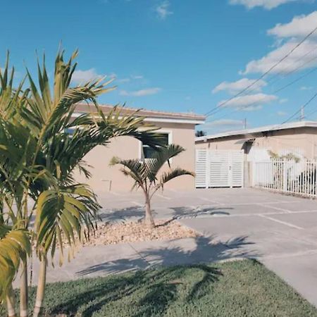 マイアミGuayabita'S Houseアパートメント エクステリア 写真